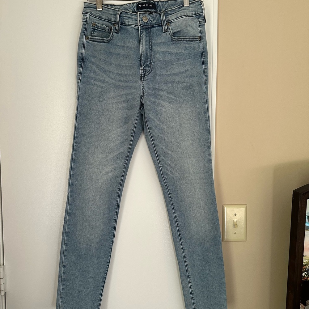 Aeropostale Women's Light Blue Skinny Jeans